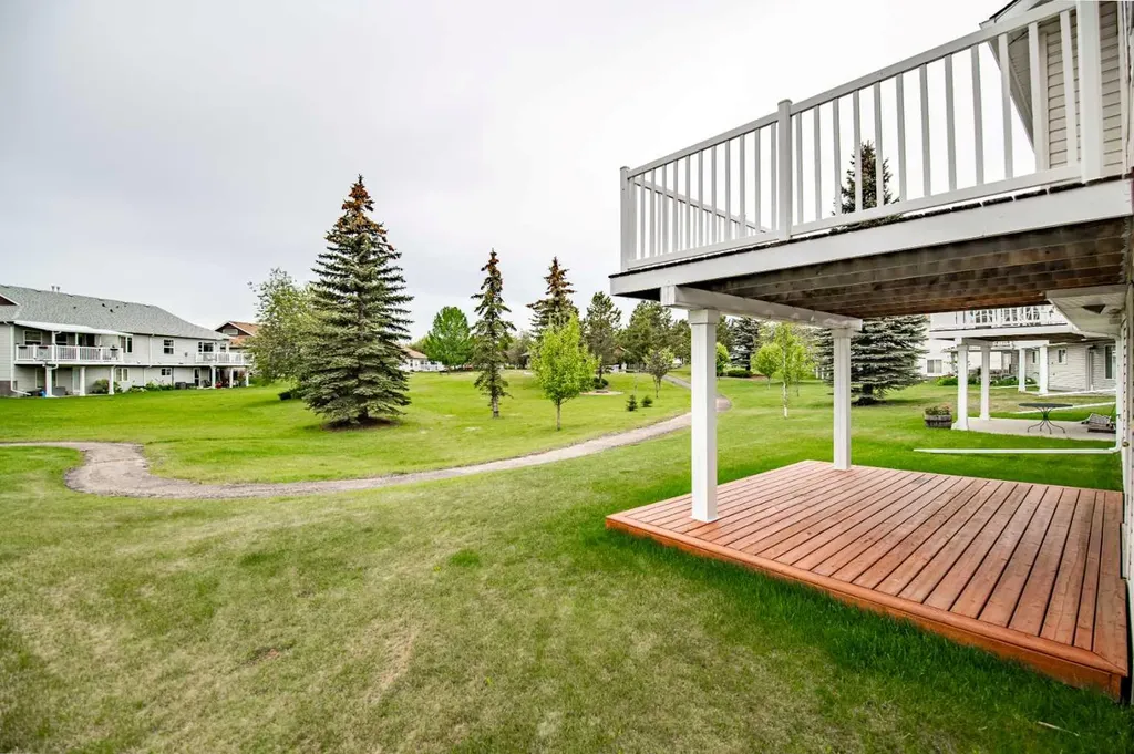 39 Jenkins Drive Red Deer AB T4P 3X1
