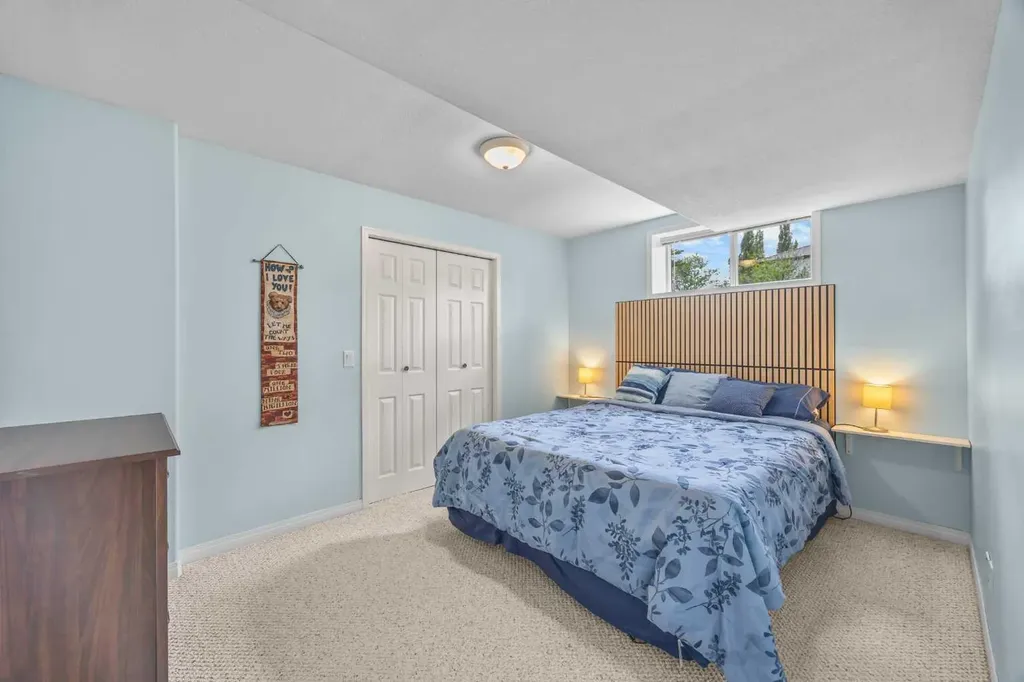 288 Hamptons Terrace NW Calgary AB T3A 5R4