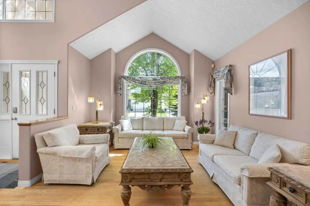 288 Hamptons Terrace NW Calgary AB T3A 5R4