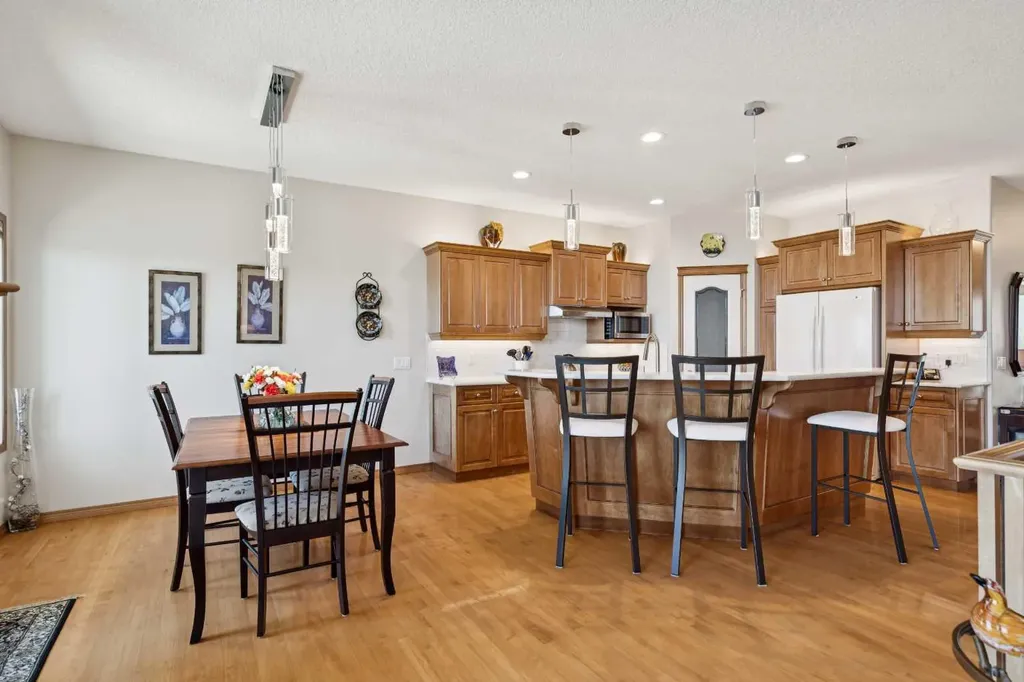 511 Rocky Ridge Drive NW Calgary AB T3G 5C3