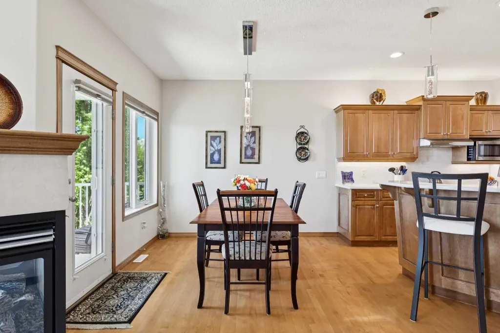 511 Rocky Ridge Drive NW Calgary AB T3G 5C3