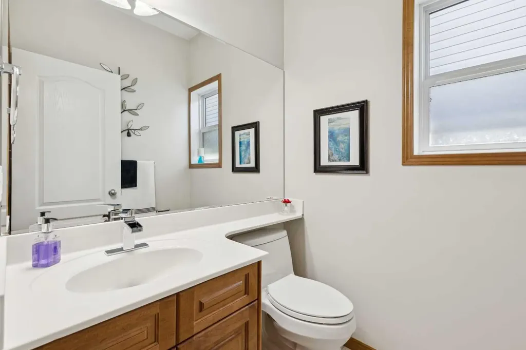 511 Rocky Ridge Drive NW Calgary AB T3G 5C3