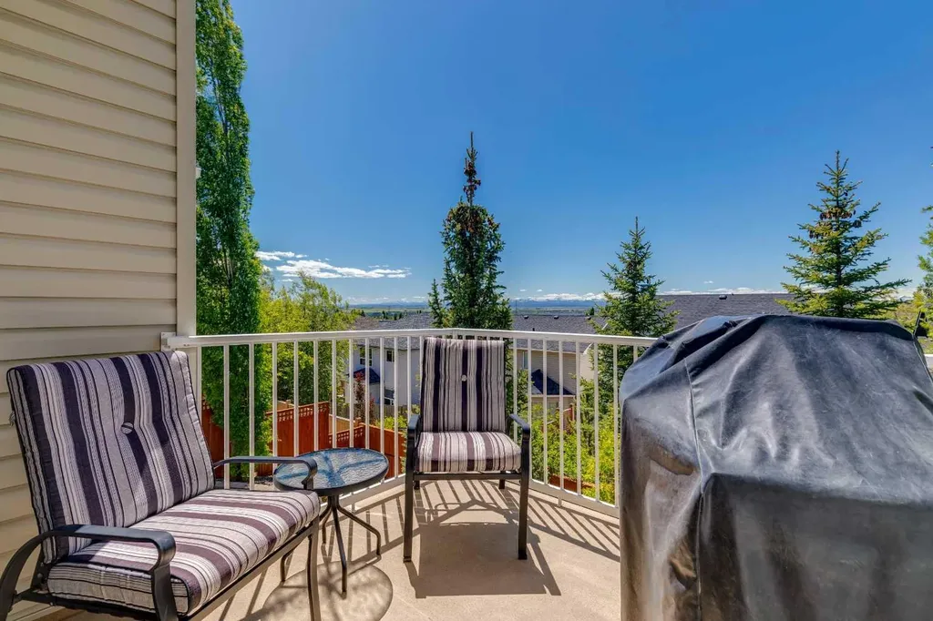 511 Rocky Ridge Drive NW Calgary AB T3G 5C3