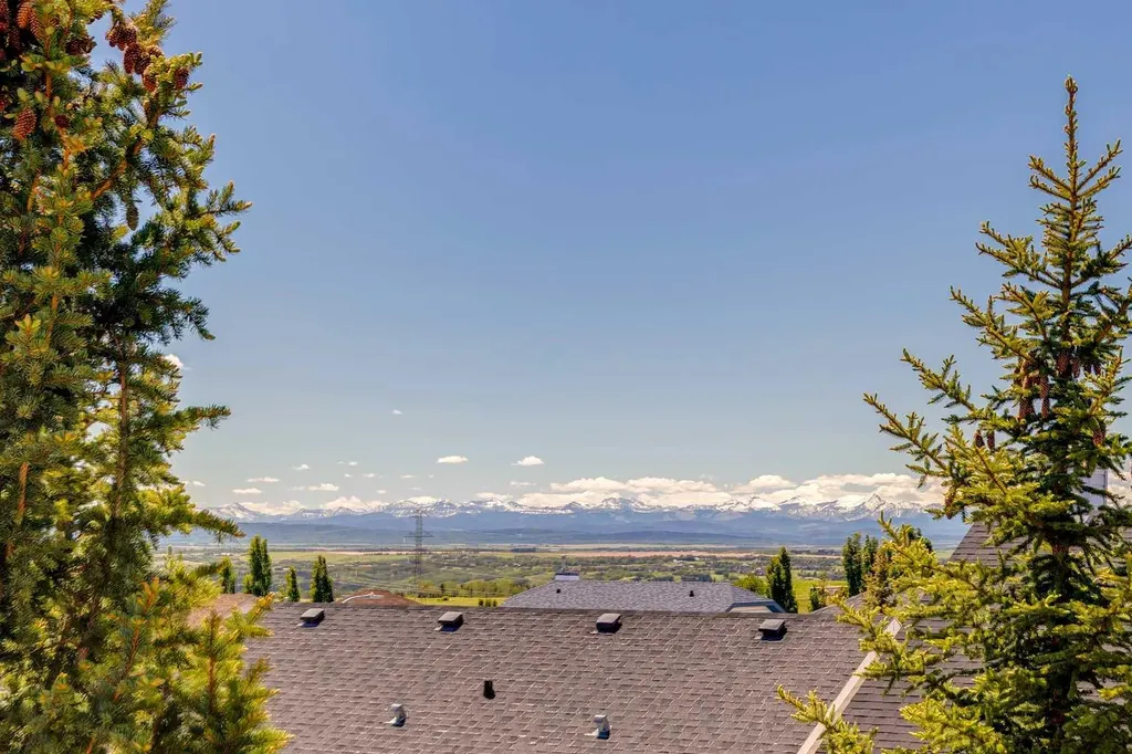 511 Rocky Ridge Drive NW Calgary AB T3G 5C3