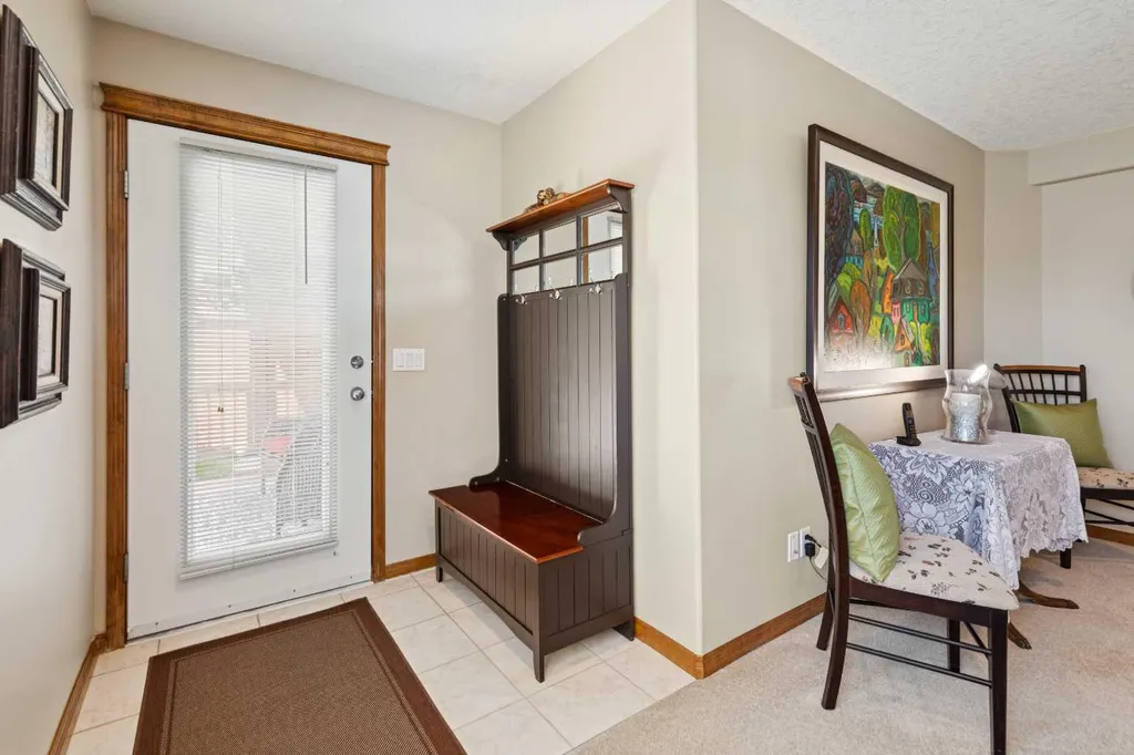 511 Rocky Ridge Drive NW Calgary AB T3G 5C3