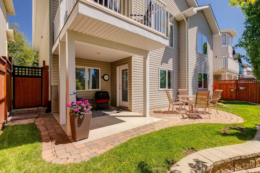 511 Rocky Ridge Drive NW Calgary AB T3G 5C3