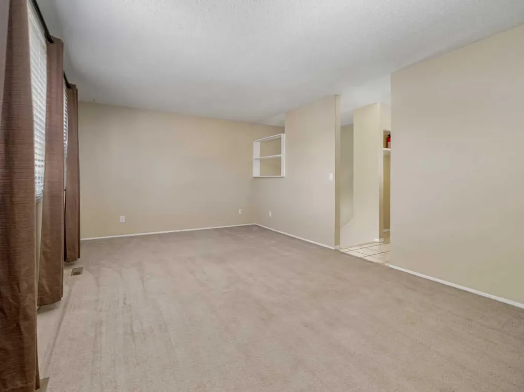 269 Laval Boulevard W Lethbridge AB T1K 4E2