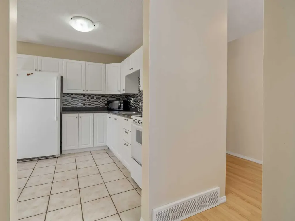 269 Laval Boulevard W Lethbridge AB T1K 4E2