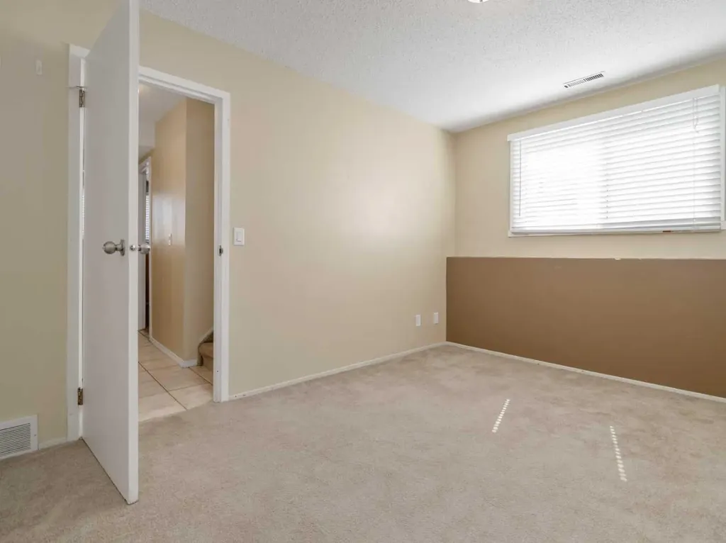 269 Laval Boulevard W Lethbridge AB T1K 4E2