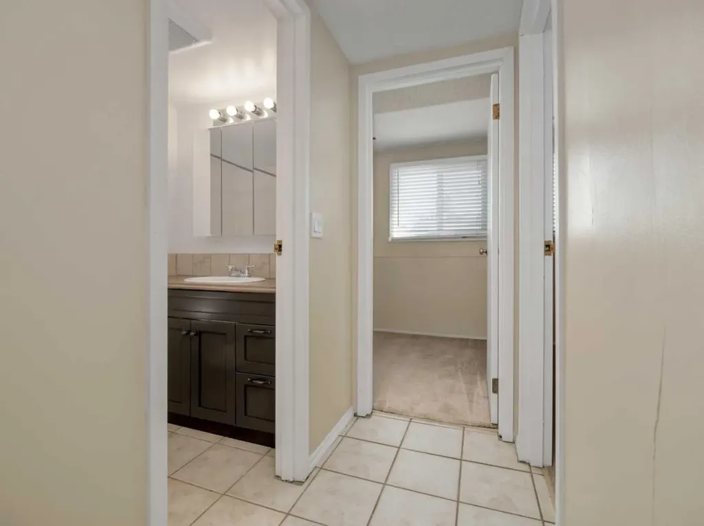 269 Laval Boulevard W Lethbridge AB T1K 4E2