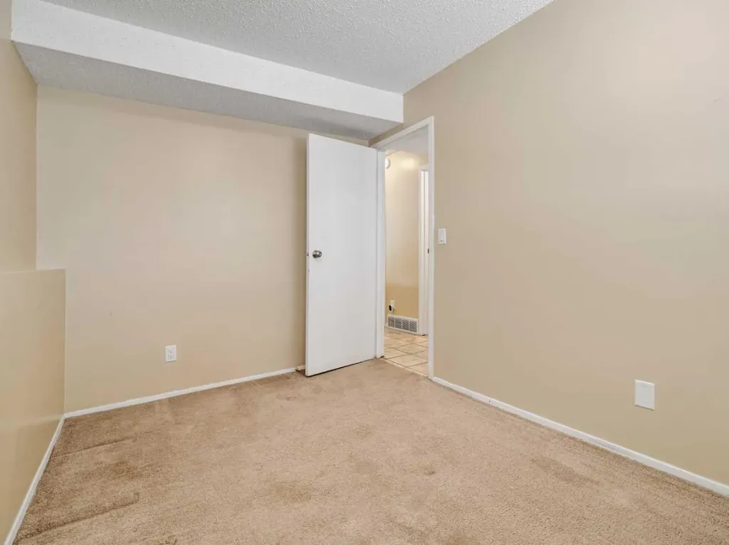 269 Laval Boulevard W Lethbridge AB T1K 4E2