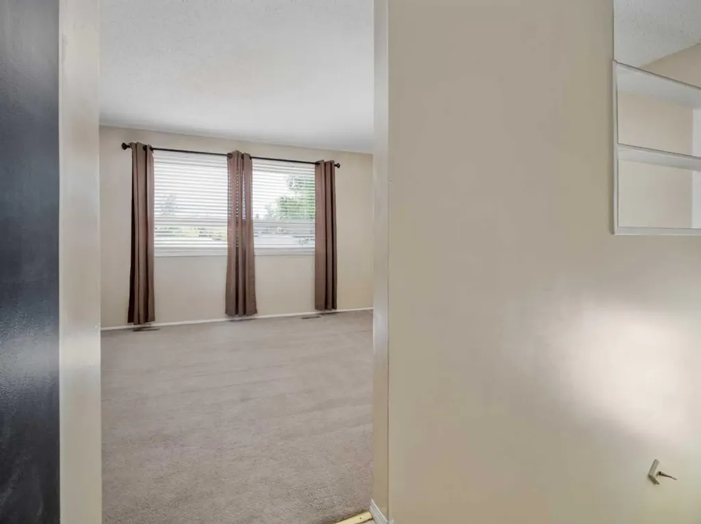 269 Laval Boulevard W Lethbridge AB T1K 4E2
