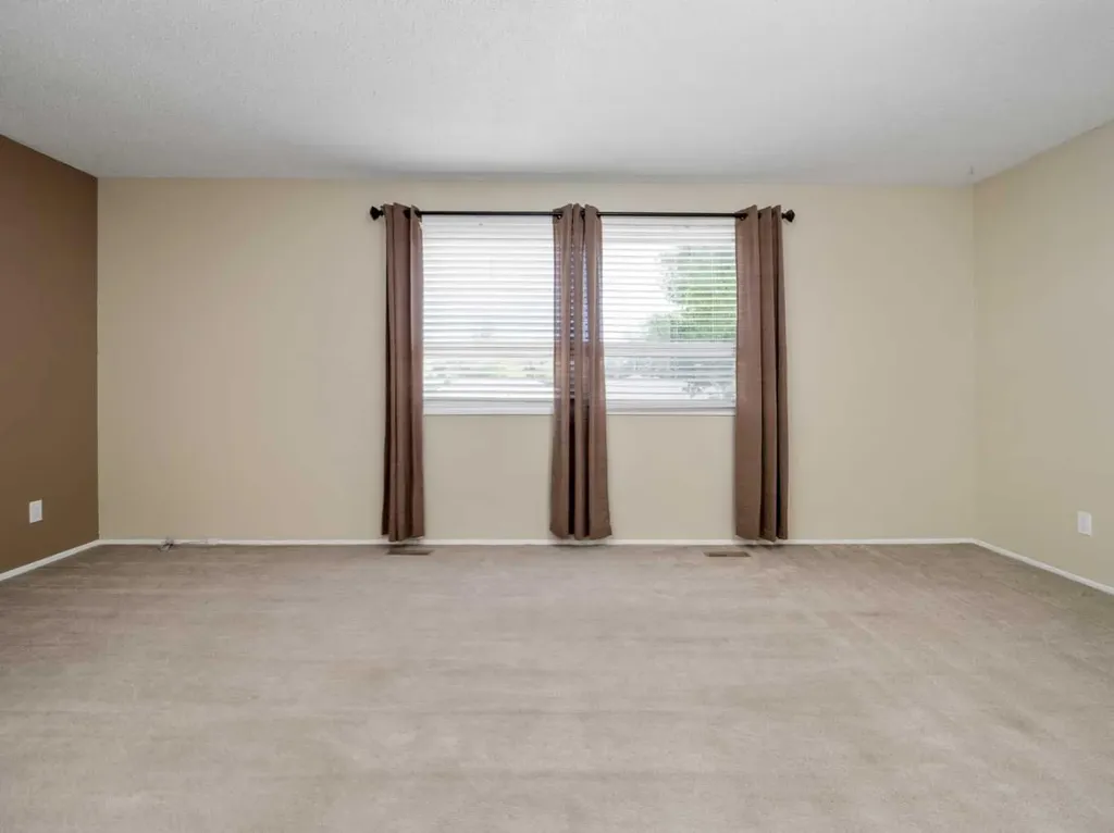 269 Laval Boulevard W Lethbridge AB T1K 4E2