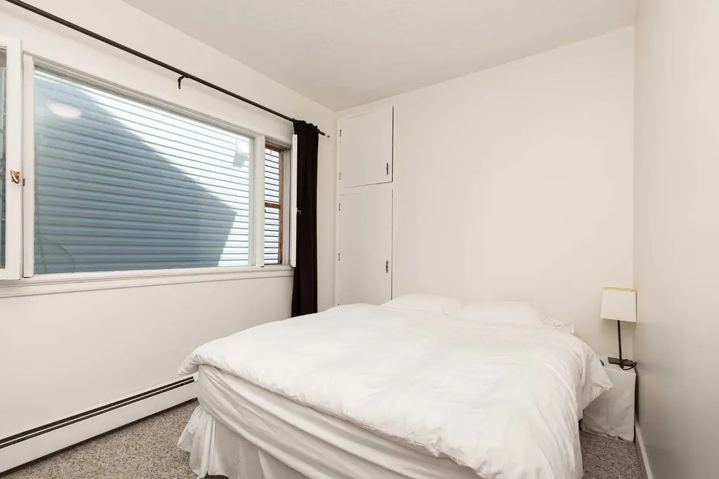 622 10 Street S Lethbridge AB T1J 2M8