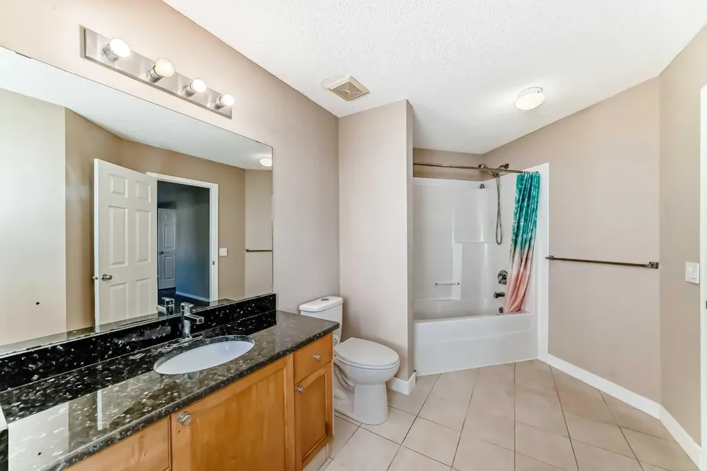 10 Hidden Creek Heights NW Calgary AB T3A 6K8