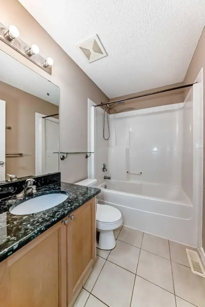 10 Hidden Creek Heights NW Calgary AB T3A 6K8