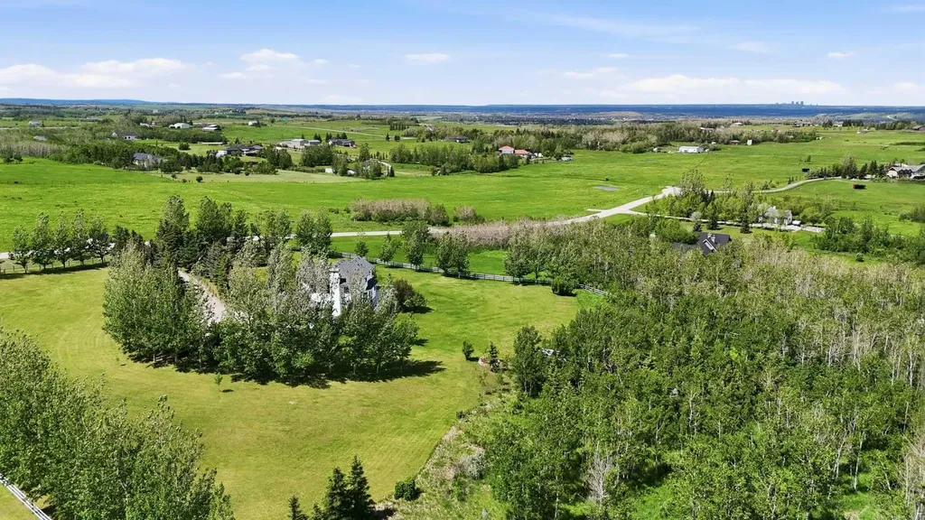 266096 1020 Drive E Rural Foothills County AB T1S 4S6