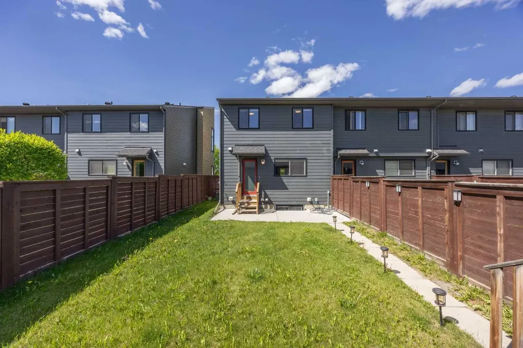 140 Walden Gate SE Calgary AB T2X 0P3