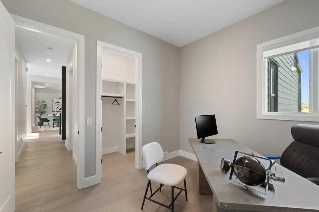 232 West Chestermere Drive Chestermere AB T1X 1B2