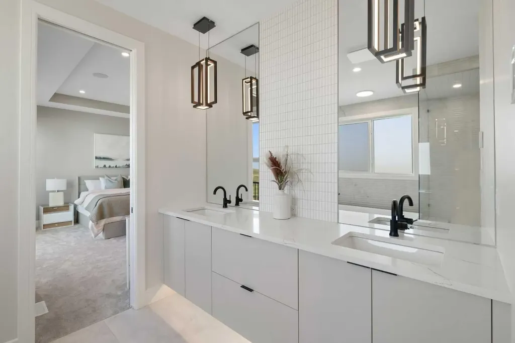 232 West Chestermere Drive Chestermere AB T1X 1B2