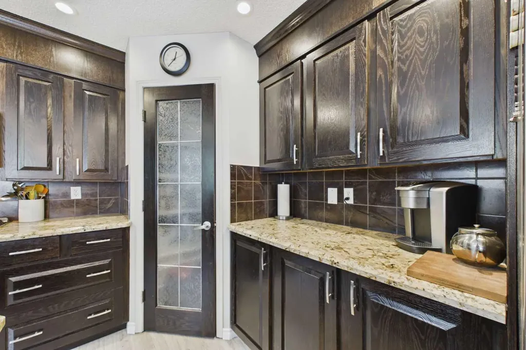 3758 Douglas Ridge Link SE Calgary AB T2Z3H7