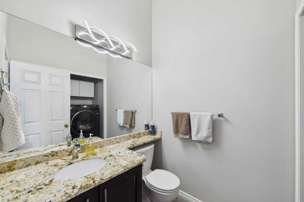 3758 Douglas Ridge Link SE Calgary AB T2Z3H7
