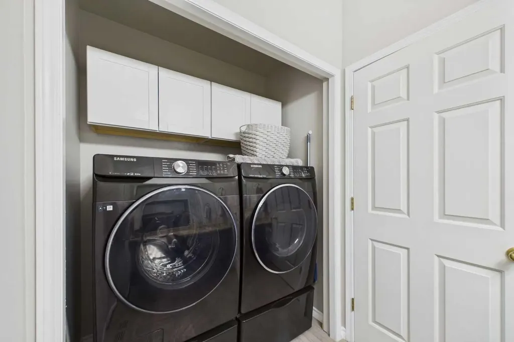 3758 Douglas Ridge Link SE Calgary AB T2Z3H7