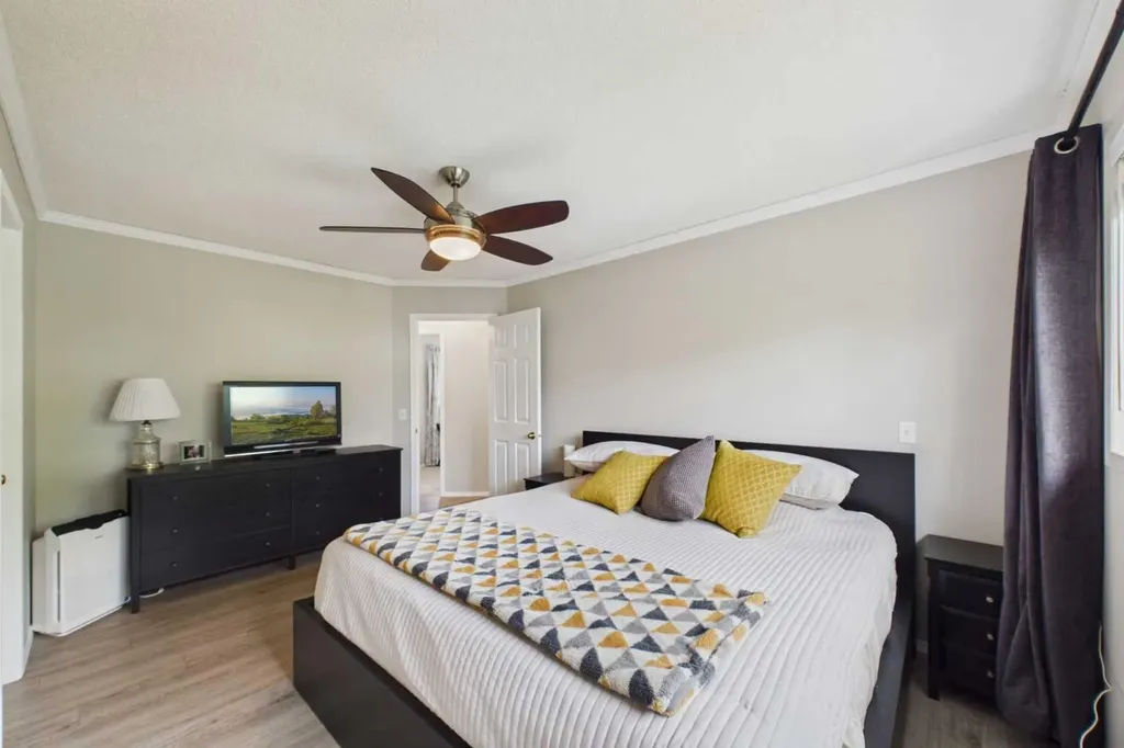 3758 Douglas Ridge Link SE Calgary AB T2Z3H7