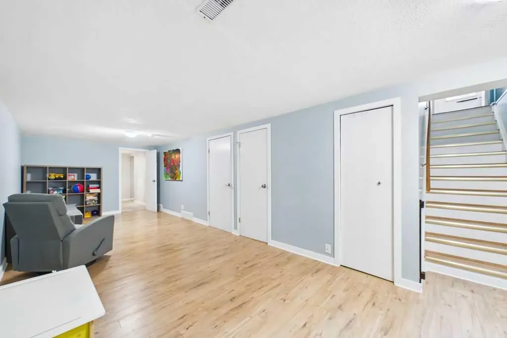 119 Ferncliff Crescent SE Calgary AB T2H0v5
