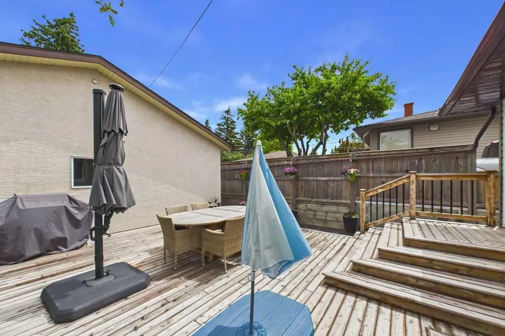 119 Ferncliff Crescent SE Calgary AB T2H0v5
