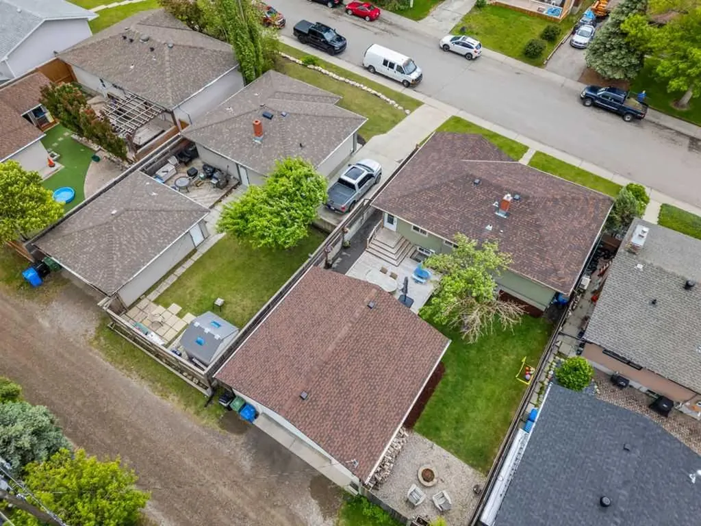 119 Ferncliff Crescent SE Calgary AB T2H0v5