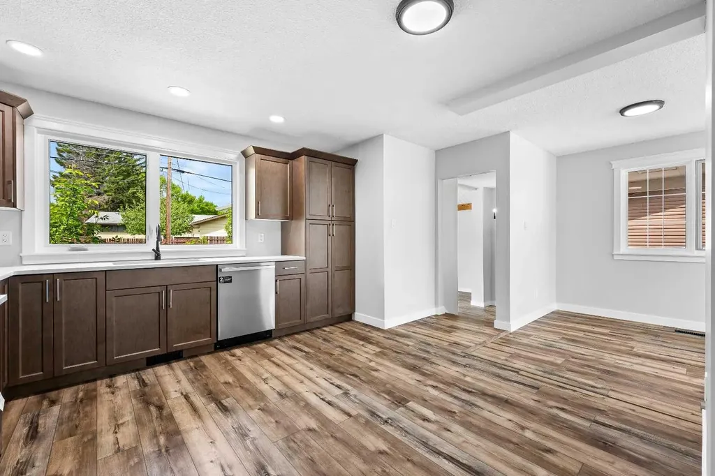38 Alberta Crescent Lloydminster AB T9V 3G3