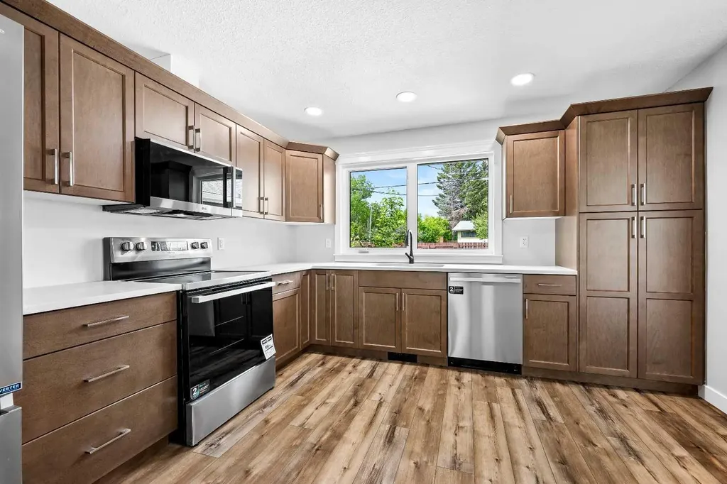 38 Alberta Crescent Lloydminster AB T9V 3G3