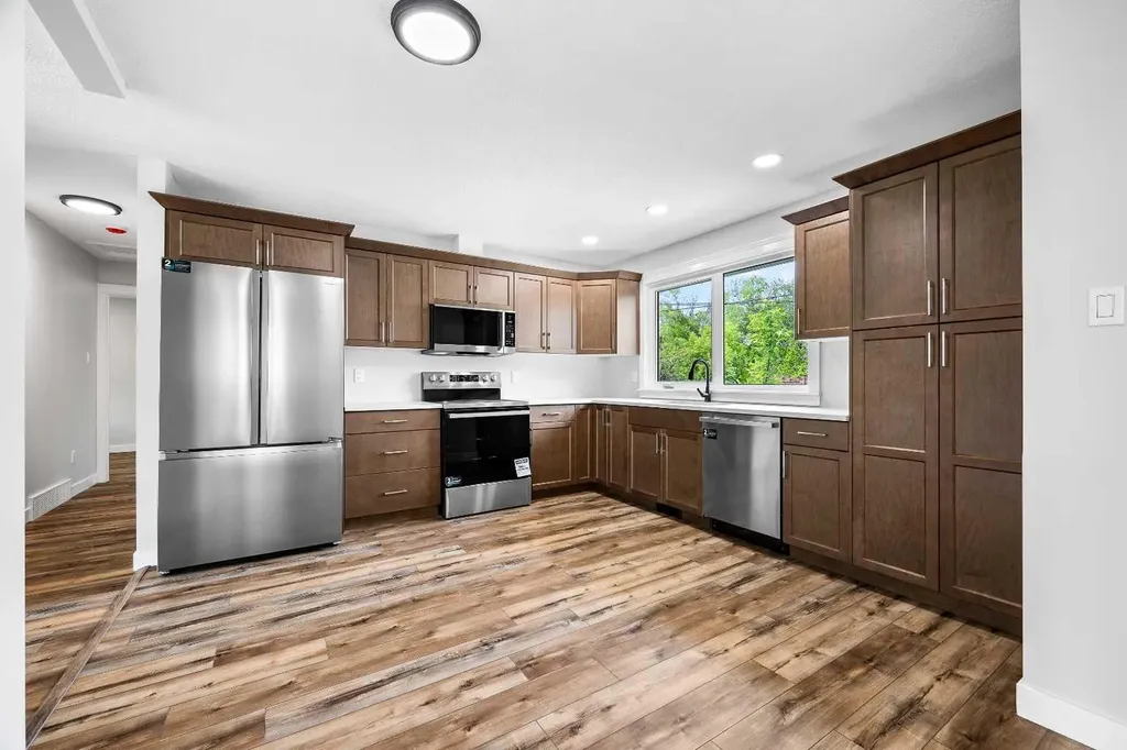 38 Alberta Crescent Lloydminster AB T9V 3G3