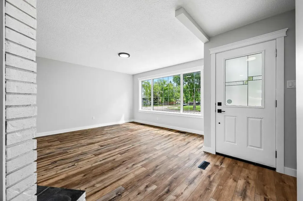 38 Alberta Crescent Lloydminster AB T9V 3G3