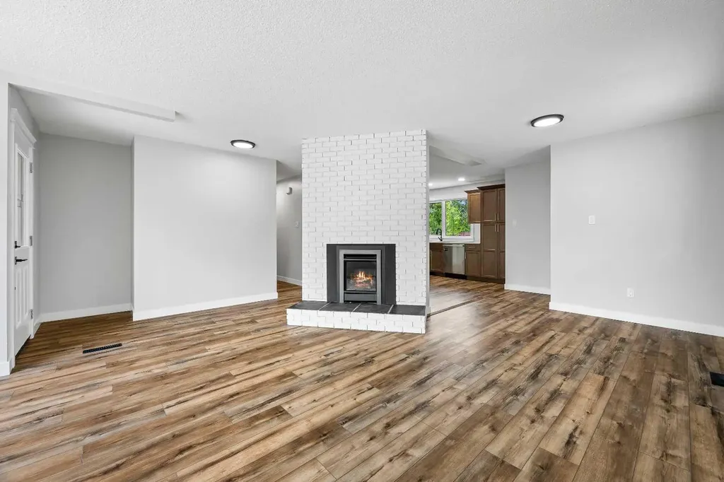 38 Alberta Crescent Lloydminster AB T9V 3G3