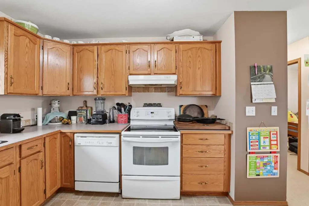 5812 70 Avenue Close Rocky Mountain House AB T4T 1V8