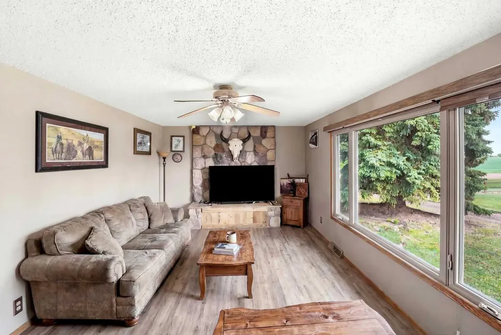 434080 Range Road 260 Rural Ponoka County AB T4J 1R2