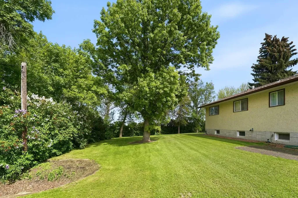 434080 Range Road 260 Rural Ponoka County AB T4J 1R2