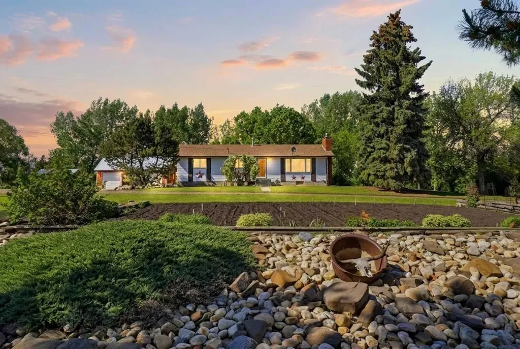 434080 Range Road 260 Rural Ponoka County AB T4J 1R2