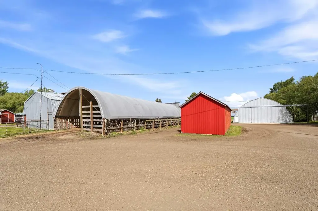 434080 Range Road 260 Rural Ponoka County AB T4J 1R2