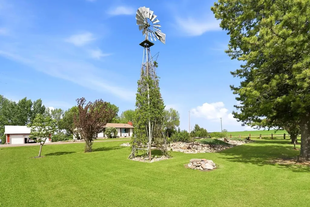 434080 Range Road 260 Rural Ponoka County AB T4J 1R2