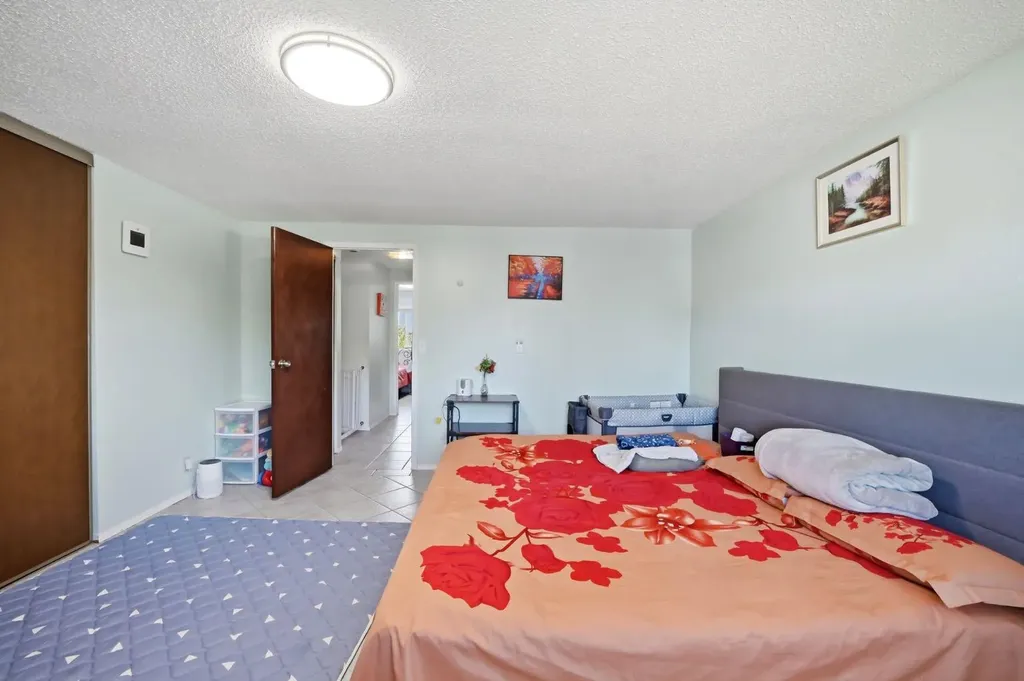 46 Falconer Terrace NE Calgary AB T3J 1W4