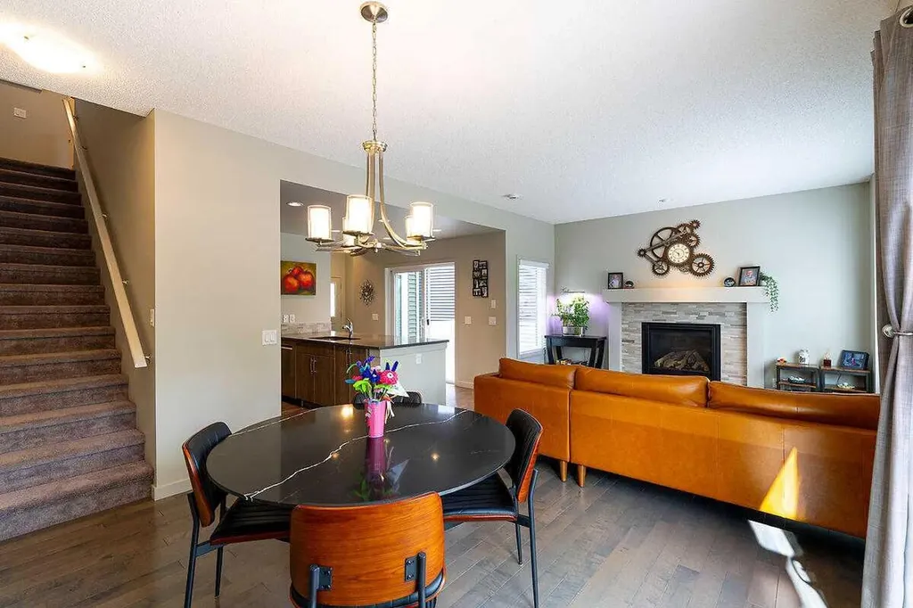 114 River Heights Green Cochrane AB T4C 0Y4