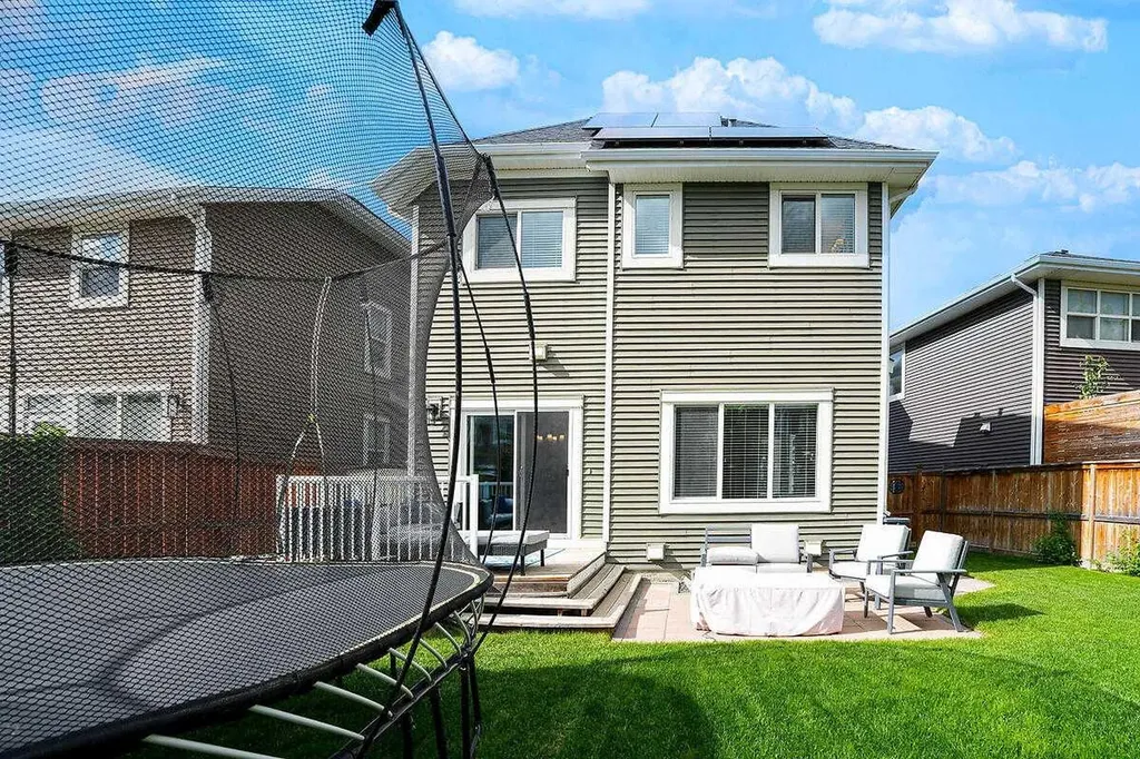 114 River Heights Green Cochrane AB T4C 0Y4