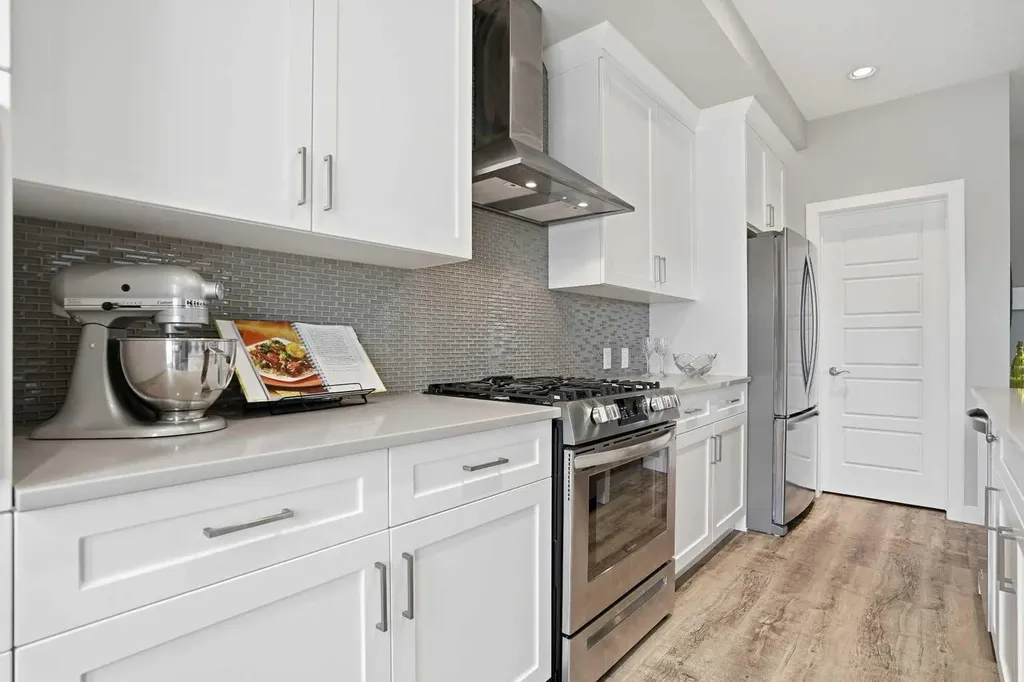30 Juniper Street Okotoks AB T1S 5S2