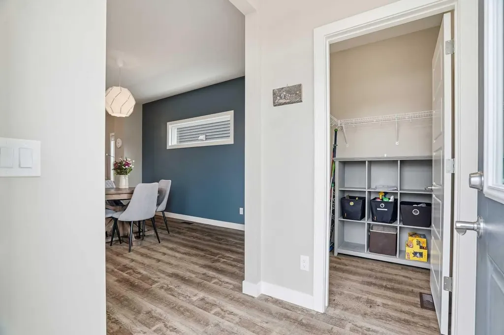 30 Juniper Street Okotoks AB T1S 5S2