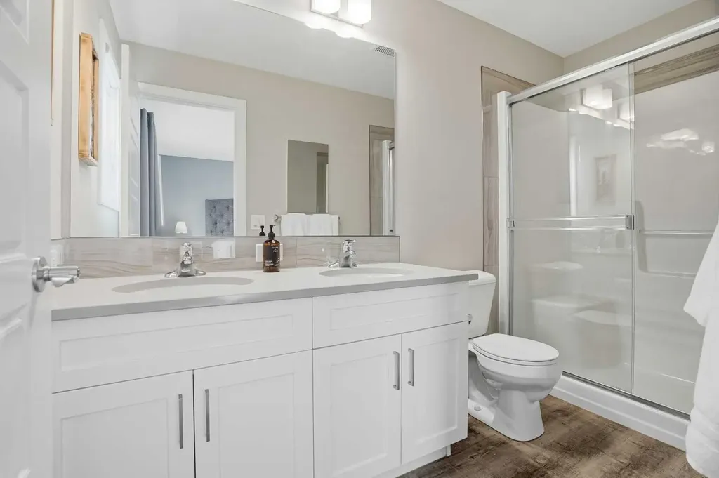 30 Juniper Street Okotoks AB T1S 5S2