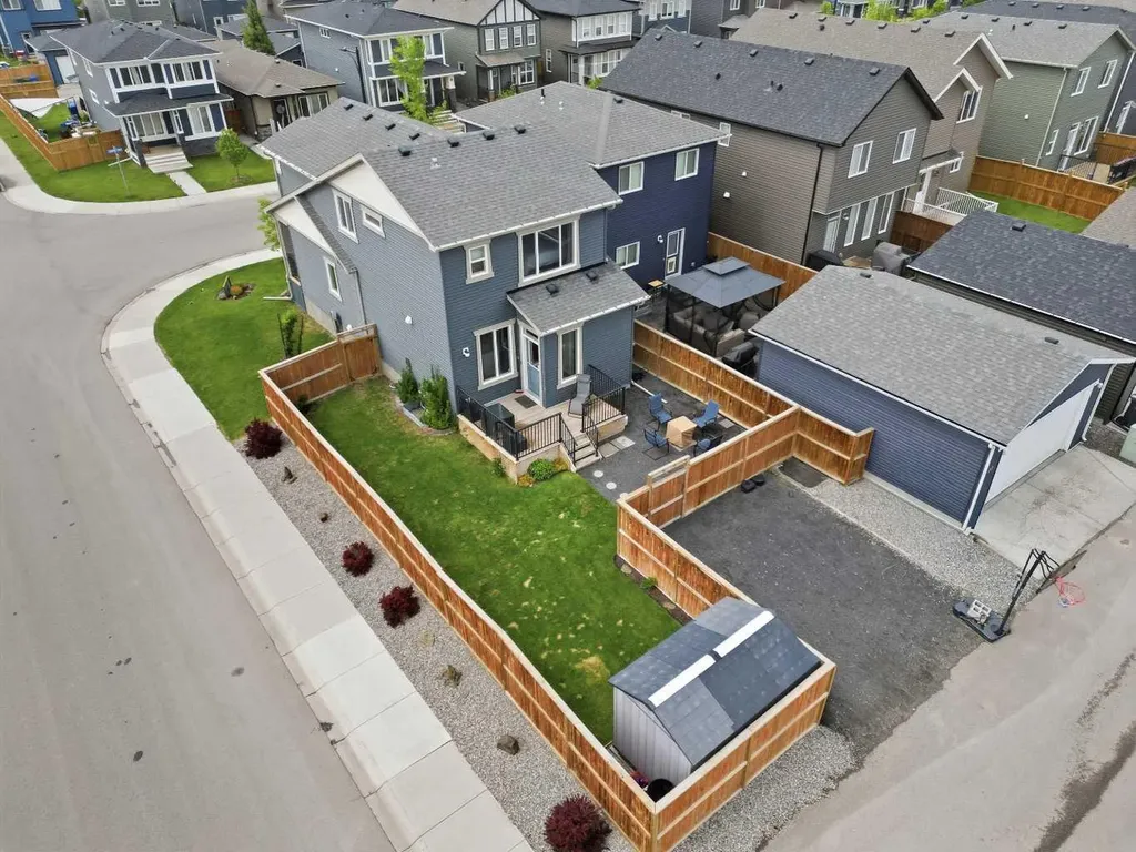 30 Juniper Street Okotoks AB T1S 5S2