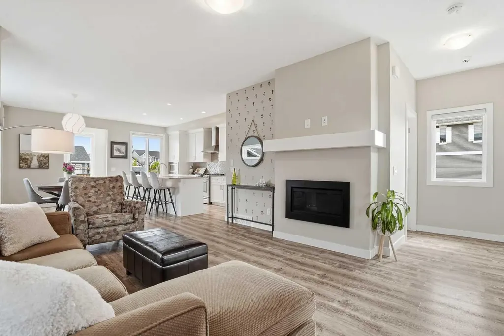 30 Juniper Street Okotoks AB T1S 5S2